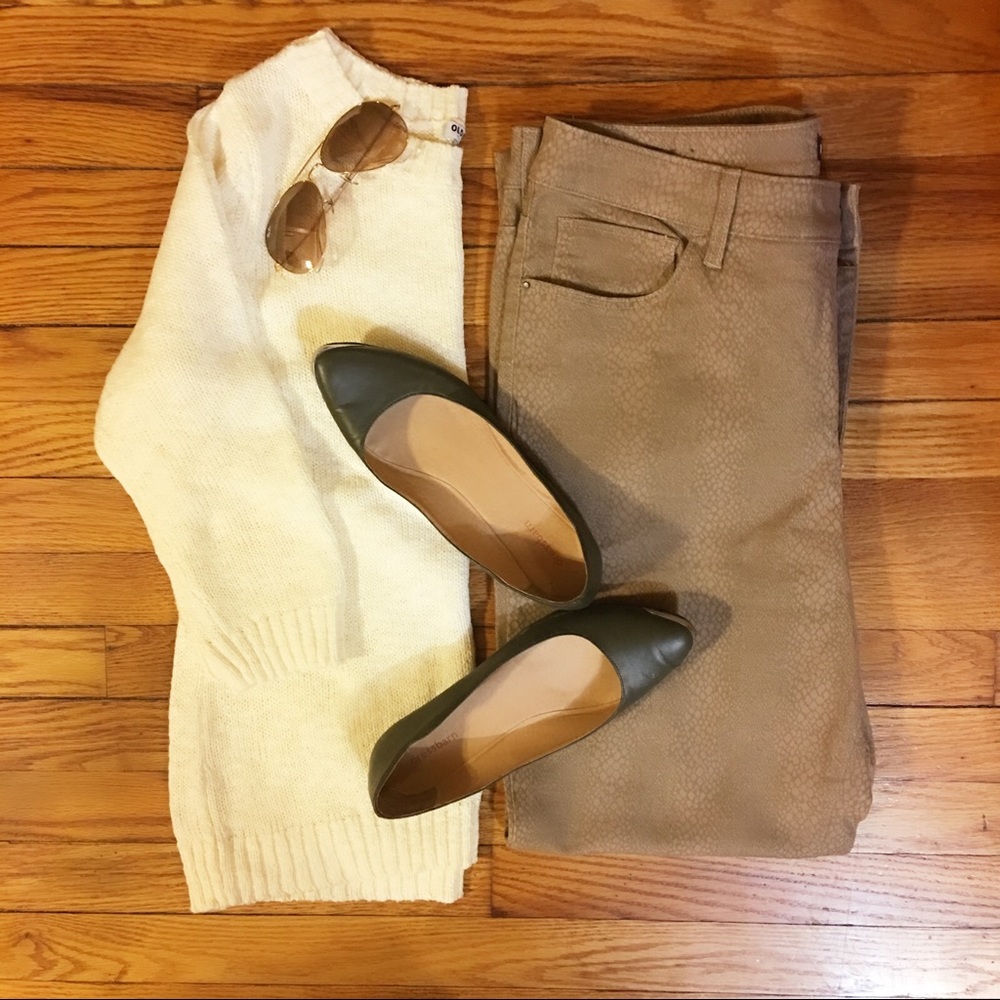 🆕💁🏻‍♀️PLUS: NWOT Lee Classic Tan Snakeskin- 16